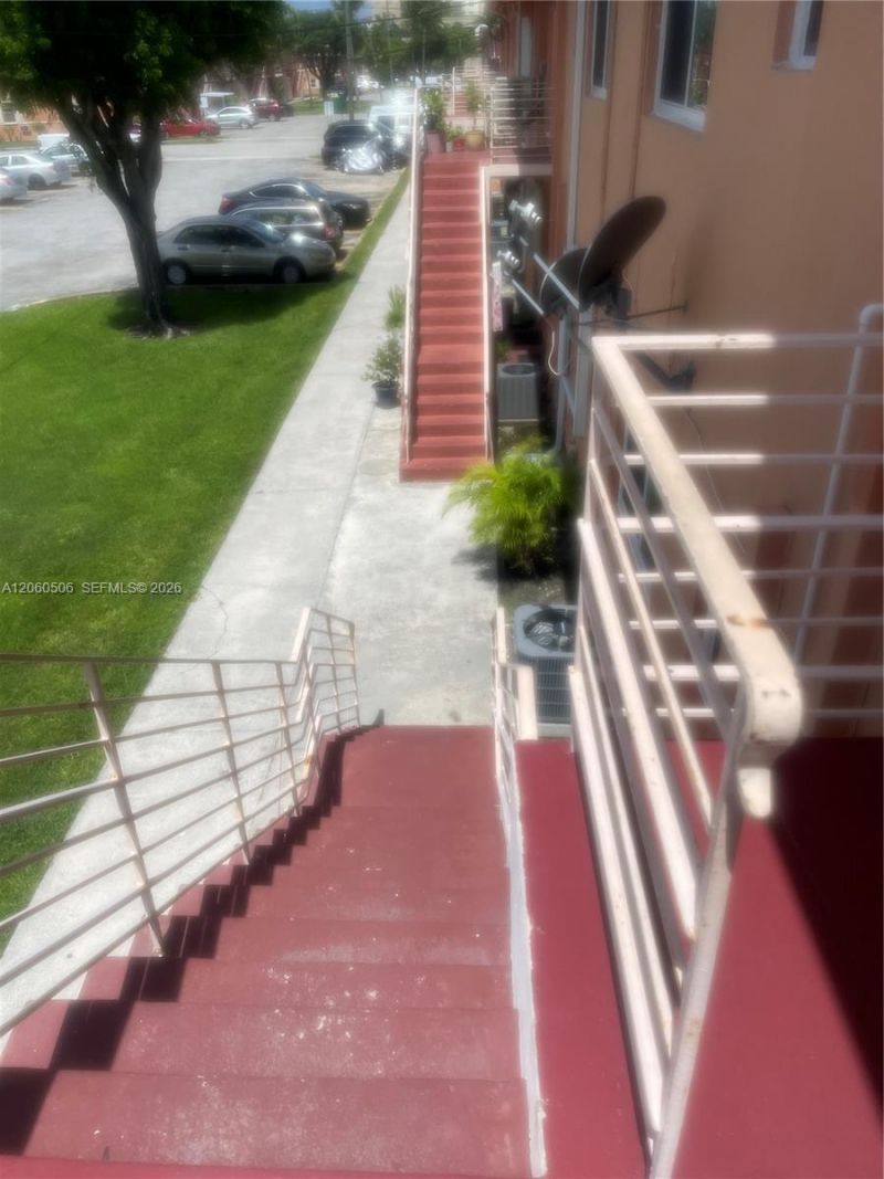 3430 SW 10th St , Unit 3, Miami, FL 33135 Photo