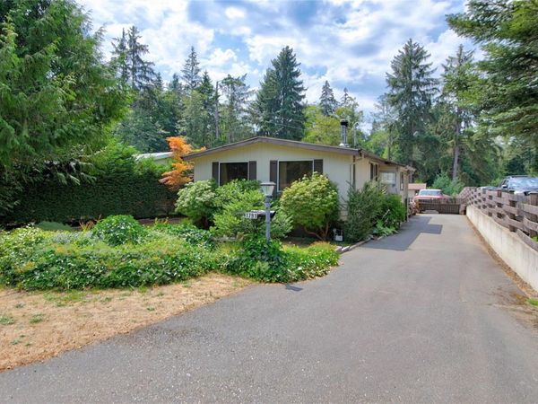 1791 Astra Rd , Comox, BC V9M 4B6