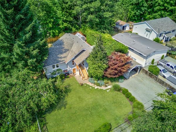 970 1st St , Courtenay, BC V9N 1A9