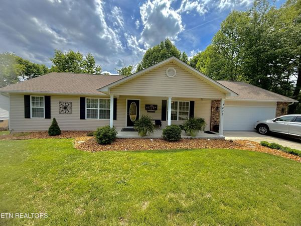 1019 Taylors Chapel Rd, Crossville, TN 38572