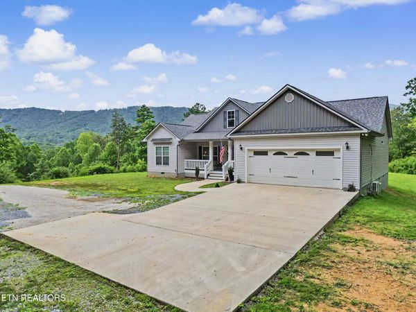 4478 Bruce Ogle Way, Pigeon Forge, TN 37863