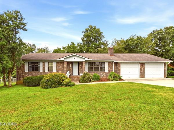 624 Greenwood Drive, Clinton, TN 37716