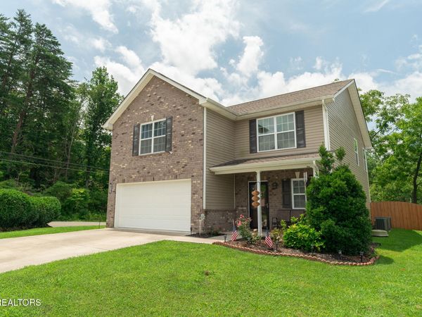 6901 Holliday Park Lane, Knoxville, TN 37918