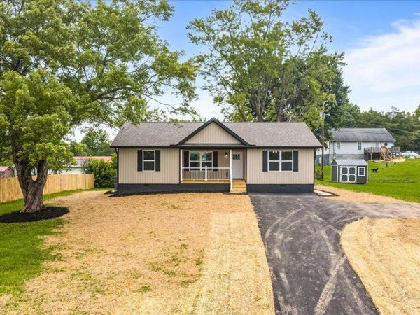 309 Valley View Rd, LaFollette, TN 37766