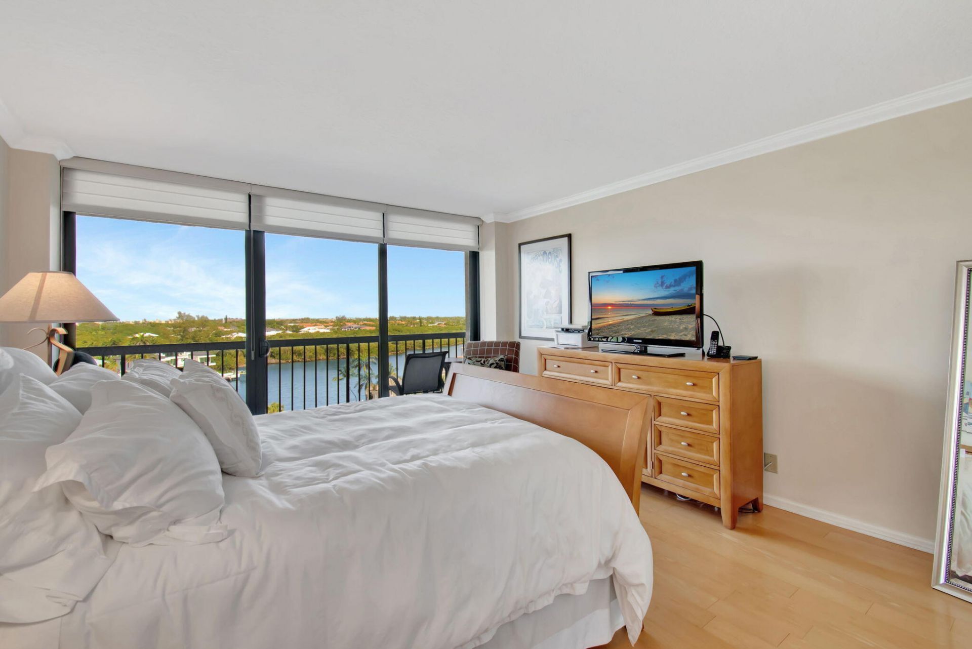 4740 S Ocean Boulevard S, Unit 909, Highland Beach, FL 33487 Photo