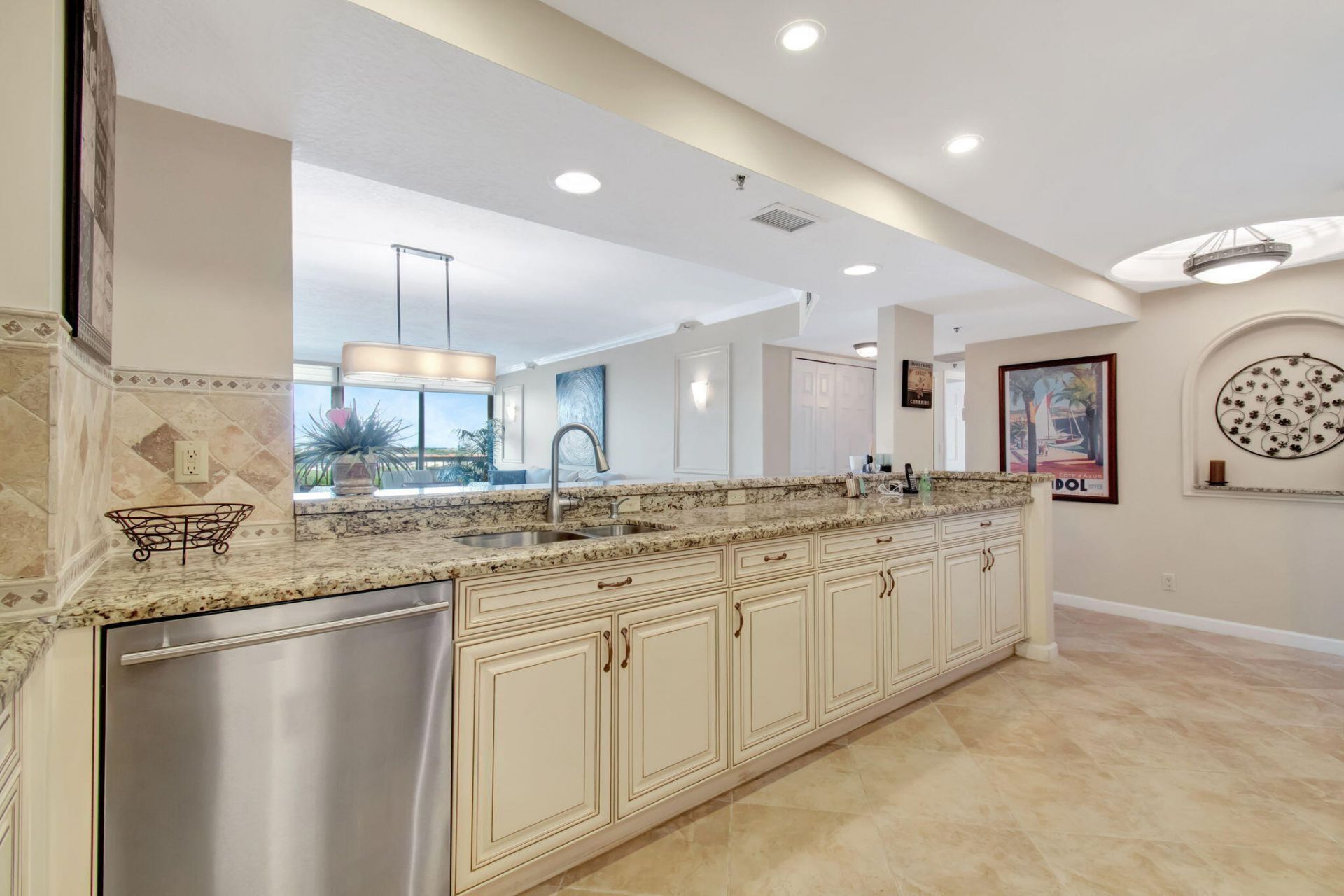 4740 S Ocean Boulevard S, Unit 909, Highland Beach, FL 33487 Photo