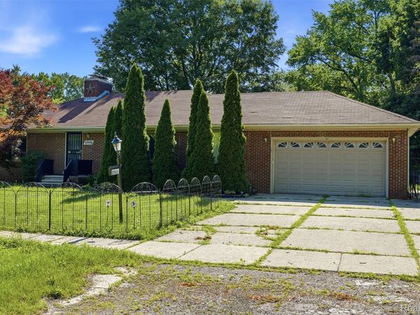 27315 Lathrup Boulevard, Lathrup Village, Mi 48076