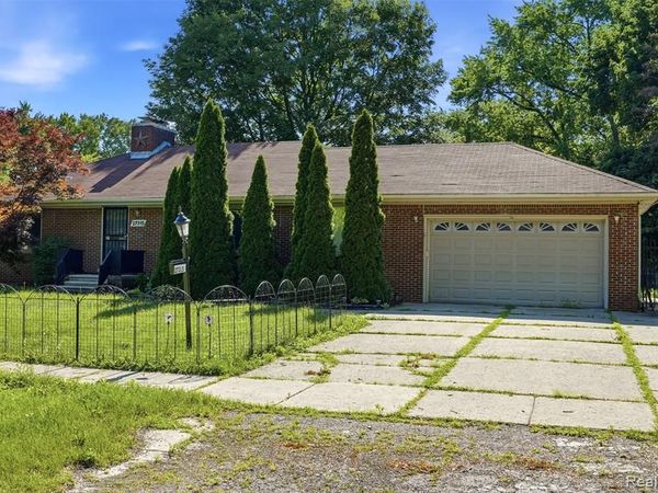 27315 Lathrup Boulevard, Lathrup Village, MI 48076