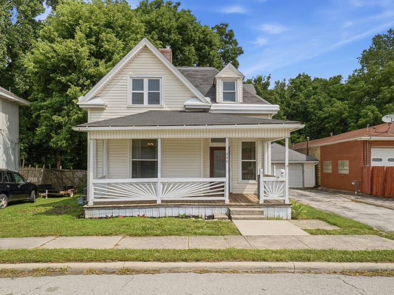 240 E Main Street, West Jefferson, OH 43162 Photo 2