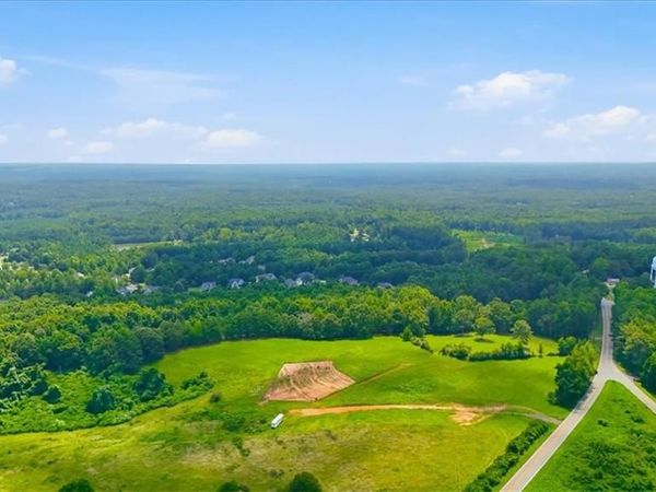 000 Rainey Rd , Temple, GA 30179