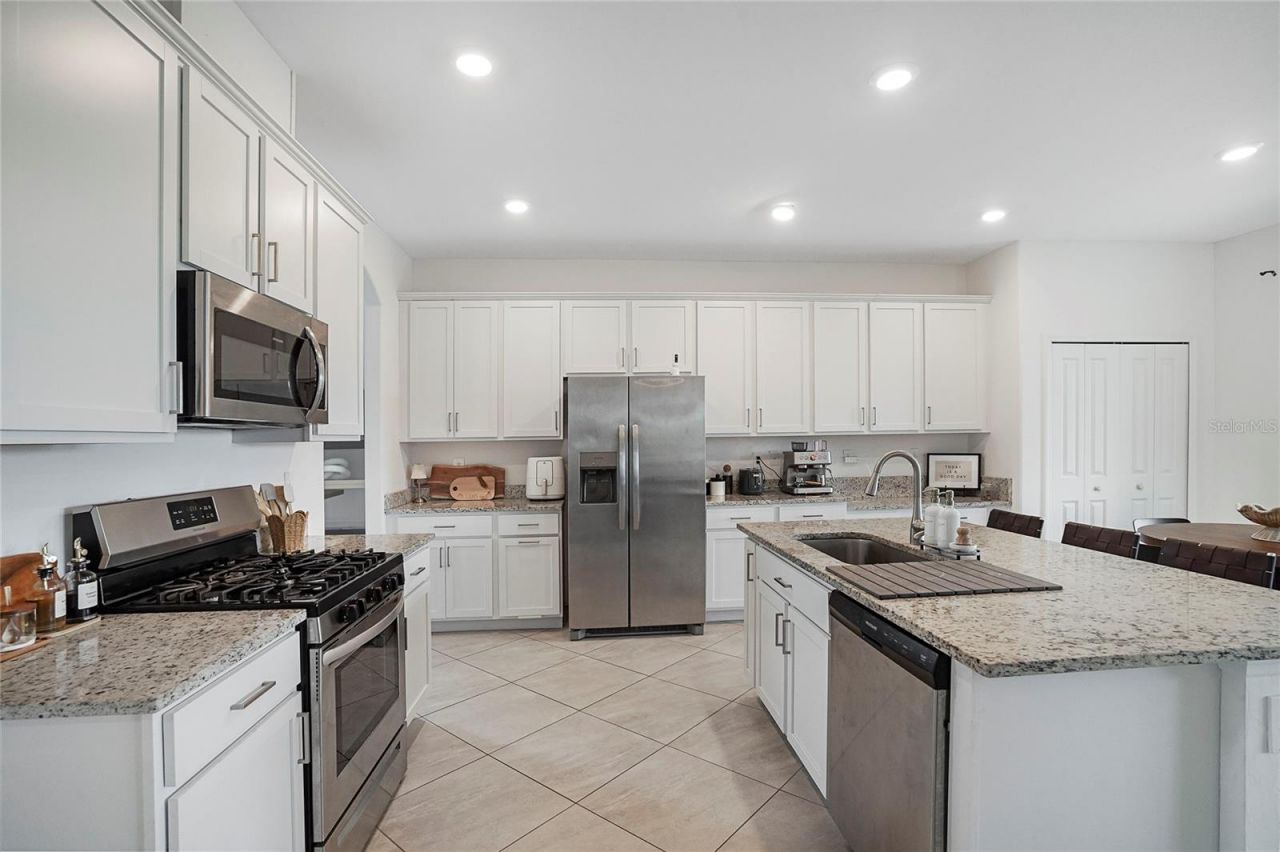 15859 Islandwalk Avenue, Bradenton, FL 34211 Photo