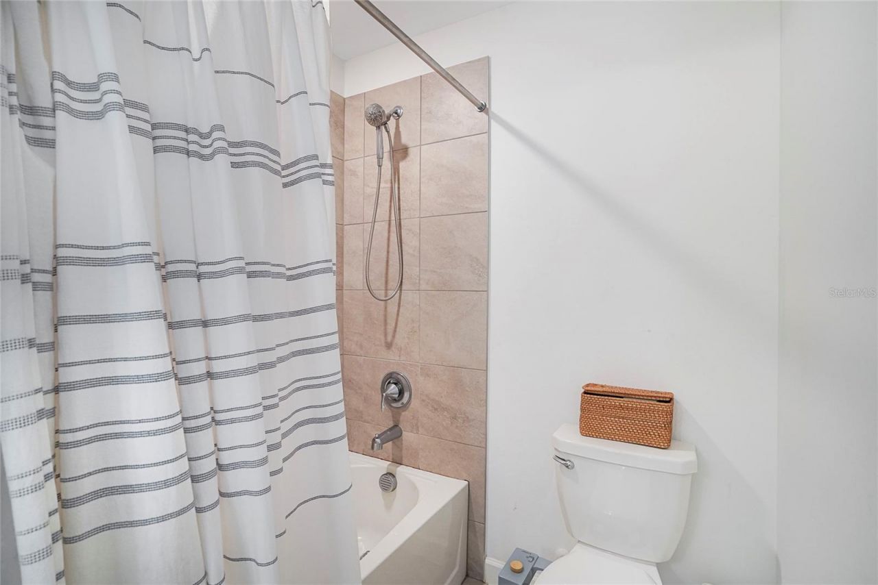 15859 Islandwalk Avenue, Bradenton, FL 34211 Photo