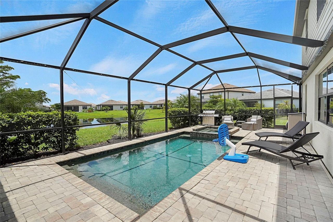 15859 Islandwalk Avenue, Bradenton, FL 34211 Photo