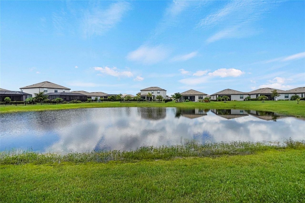 15859 Islandwalk Avenue, Bradenton, FL 34211 Photo