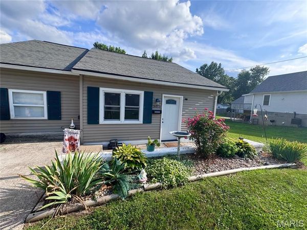 3015 Marsh Avenue , Hannibal, MO 63401
