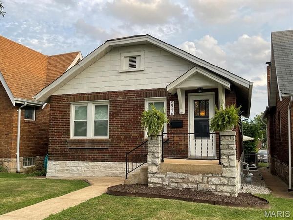 5316 N Chippewa Street , St Louis, MO 63109