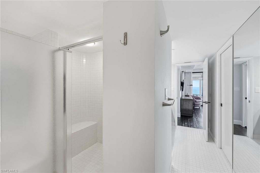 4751 Gulf Shore Blvd N, Unit 1408, Naples, FL 34103 Photo