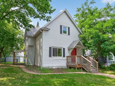 3023 Dupont Avenue N, Minneapolis, MN 55411