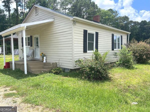 6878 Newnan Road, Brooks, GA 30205
