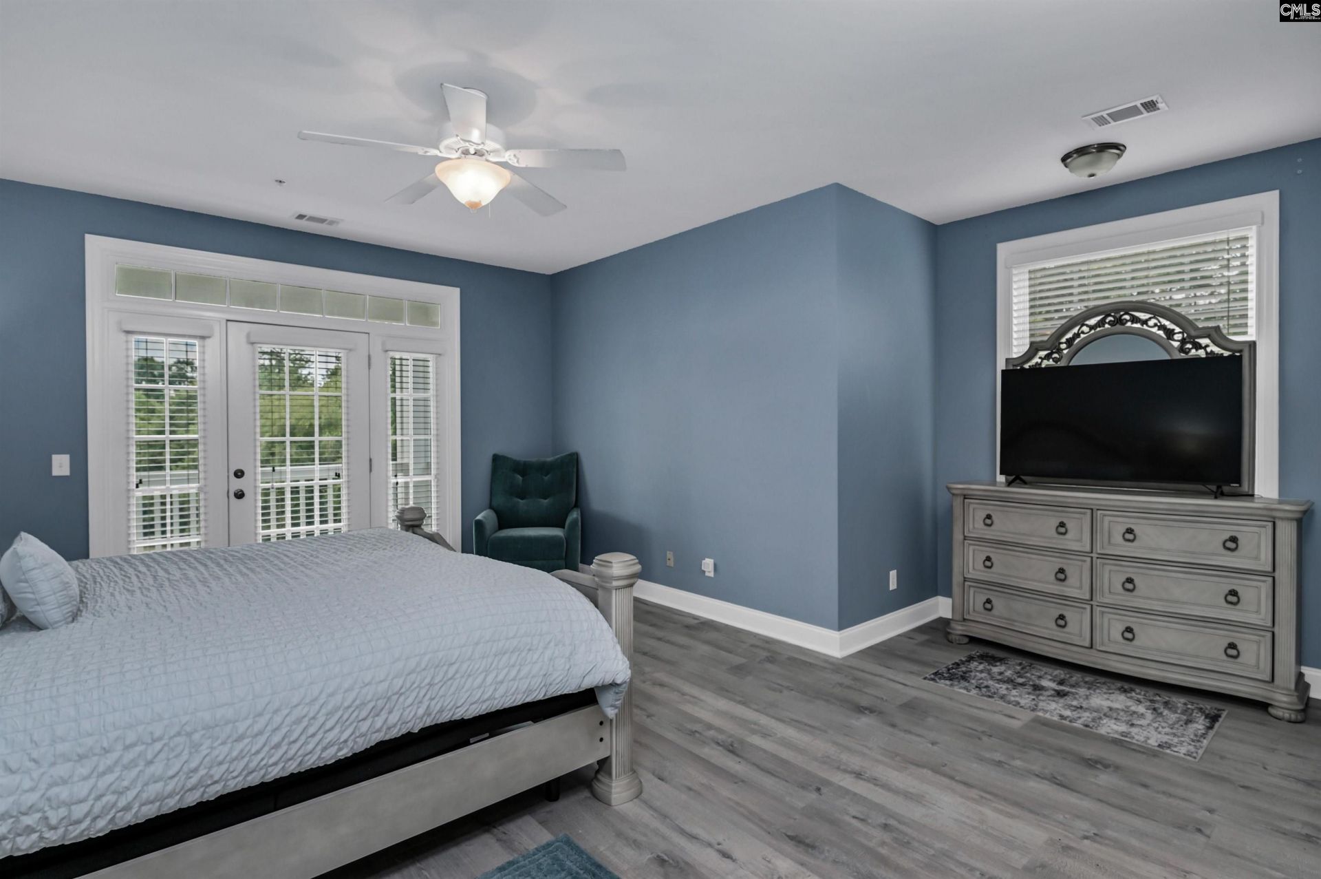 120 Breezes Drive  Photo 14