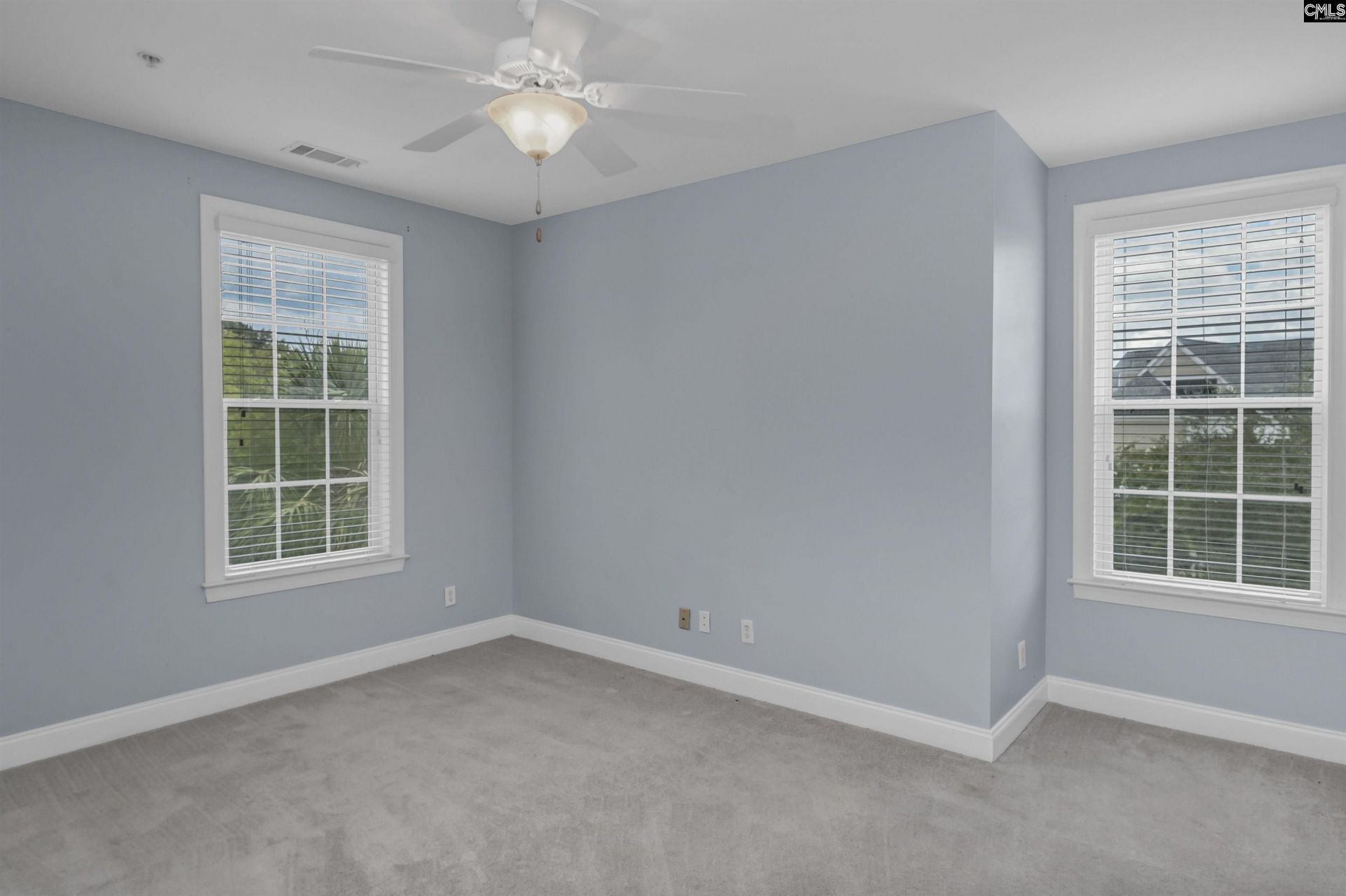 120 Breezes Drive  Photo 19
