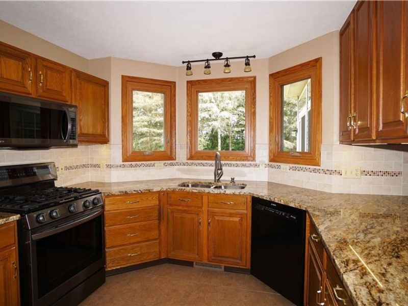 1416 Timbertop Drive , Tallmadge, OH 44278 Photo 8