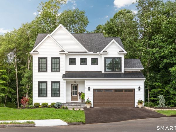 34 West District , Farmington, CT 06085