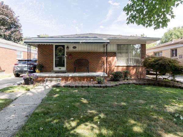 3985 Harding Street, Dearborn Heights, MI 48125