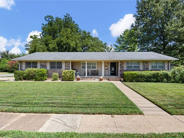1010 N Detroit Avenue , Russellville, AR 72801