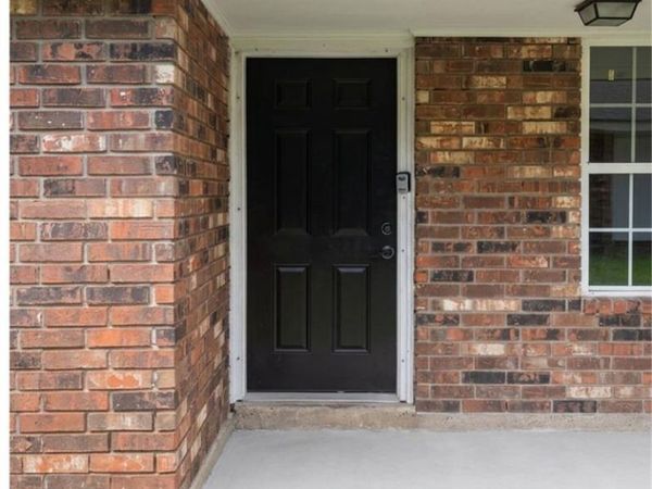 10940 ROGER Drive, Unit B, New Orleans, LA 70127