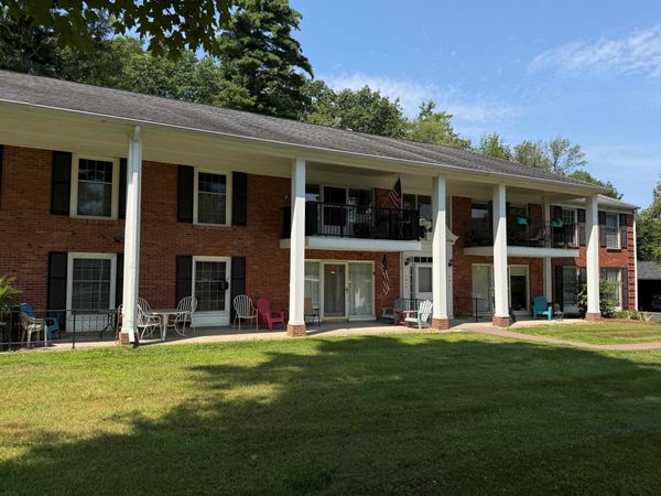 100 Kennedy Drive, Unit 4, South Burlington, VT 05403