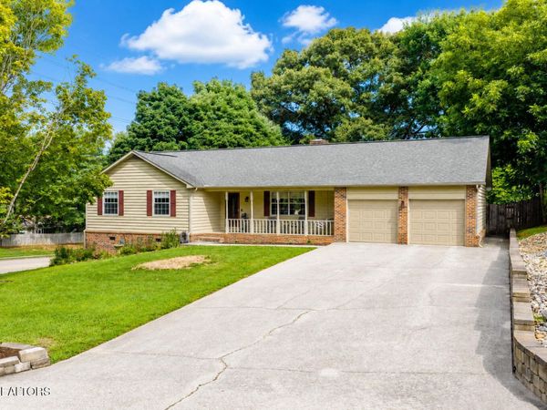 1429 Farrington Drive, Knoxville, TN 37923
