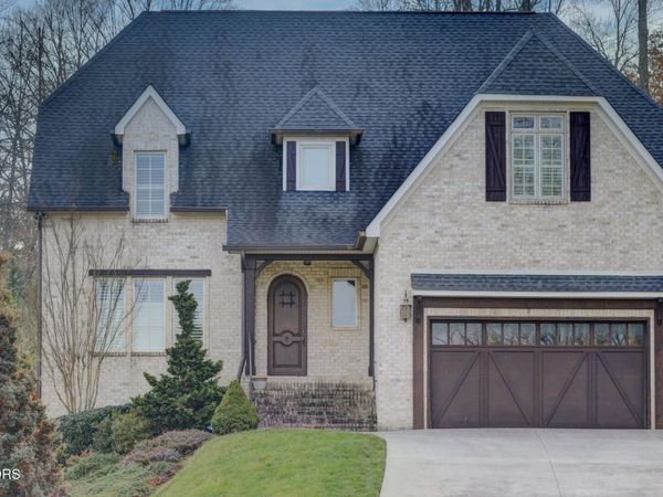 8206 Meadow Falls Lane, Knoxville, TN 37931