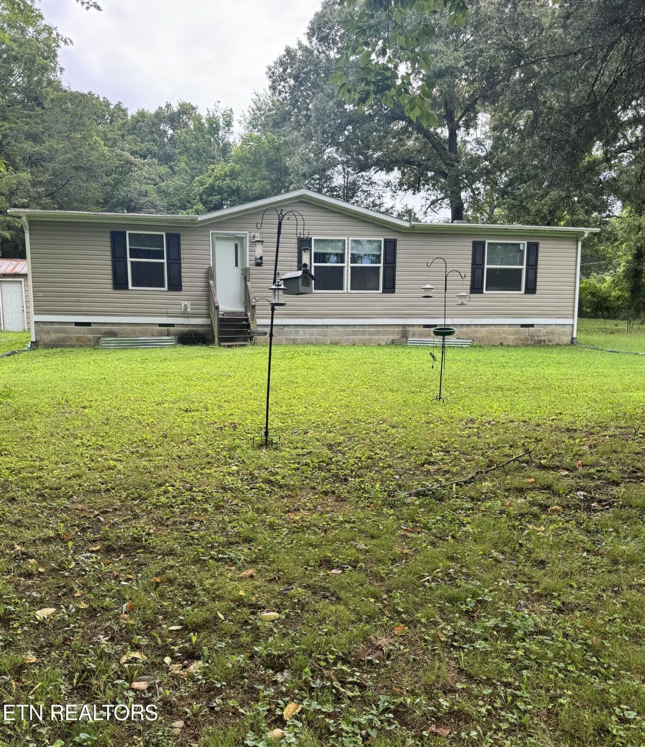321 Rose Circle, Kingston, TN 37763 Main Photo