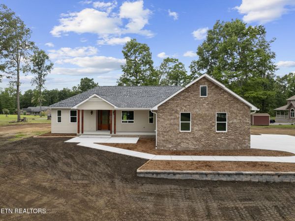 427 Bluff View Lp , Crossville, TN 38571