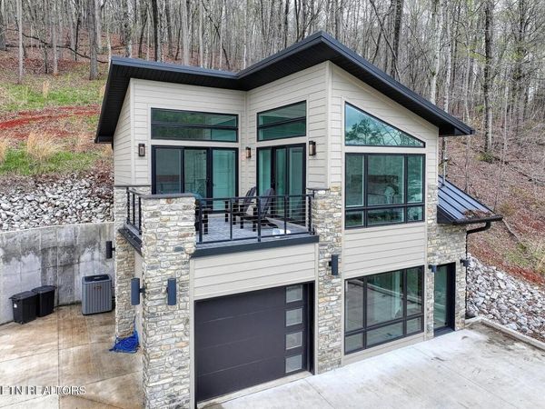 318 Carp Lane, LaFollette, TN 37766