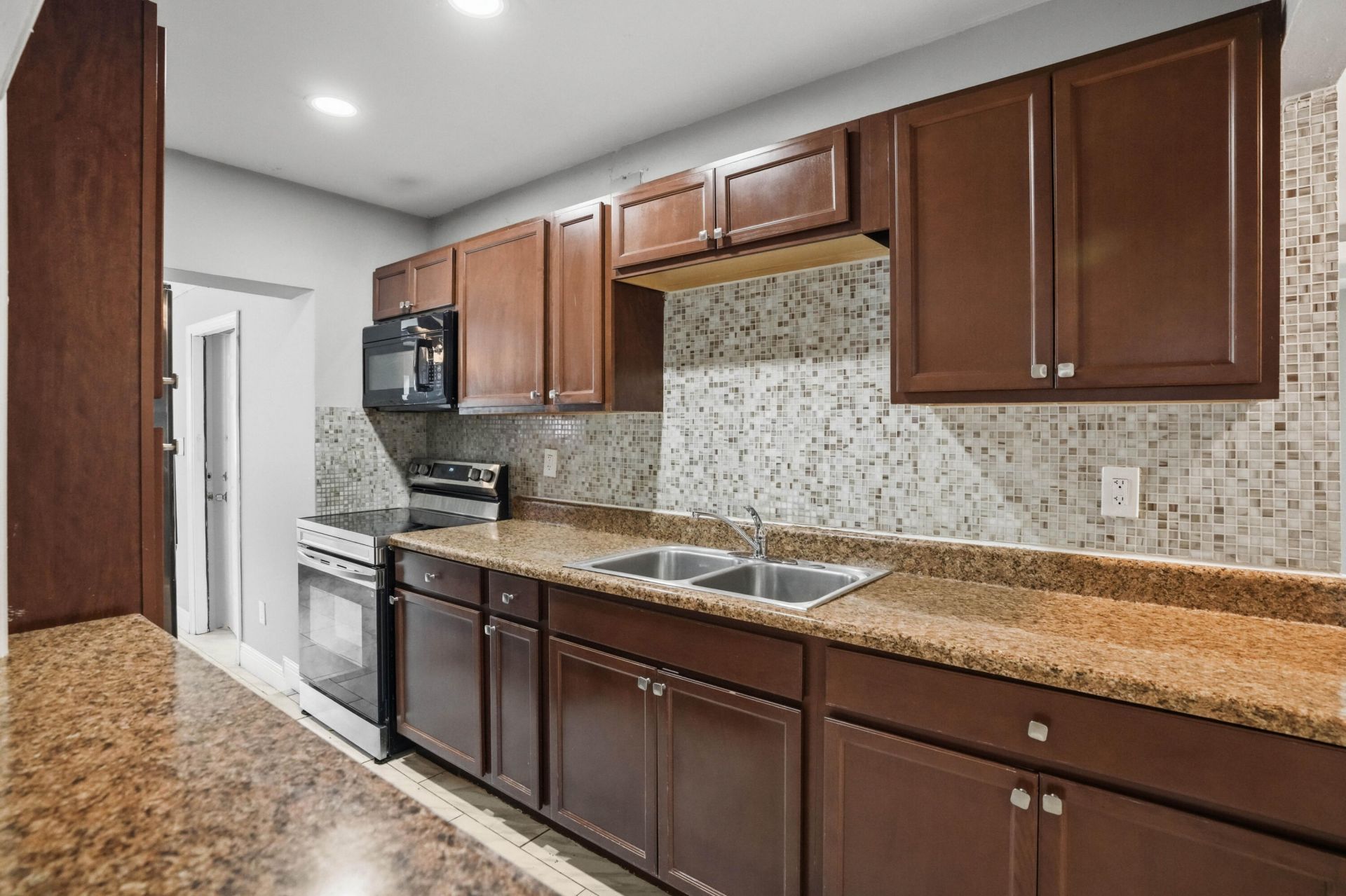 1751 Lauderdale Manor Drive, Fort Lauderdale, FL 33311 Photo