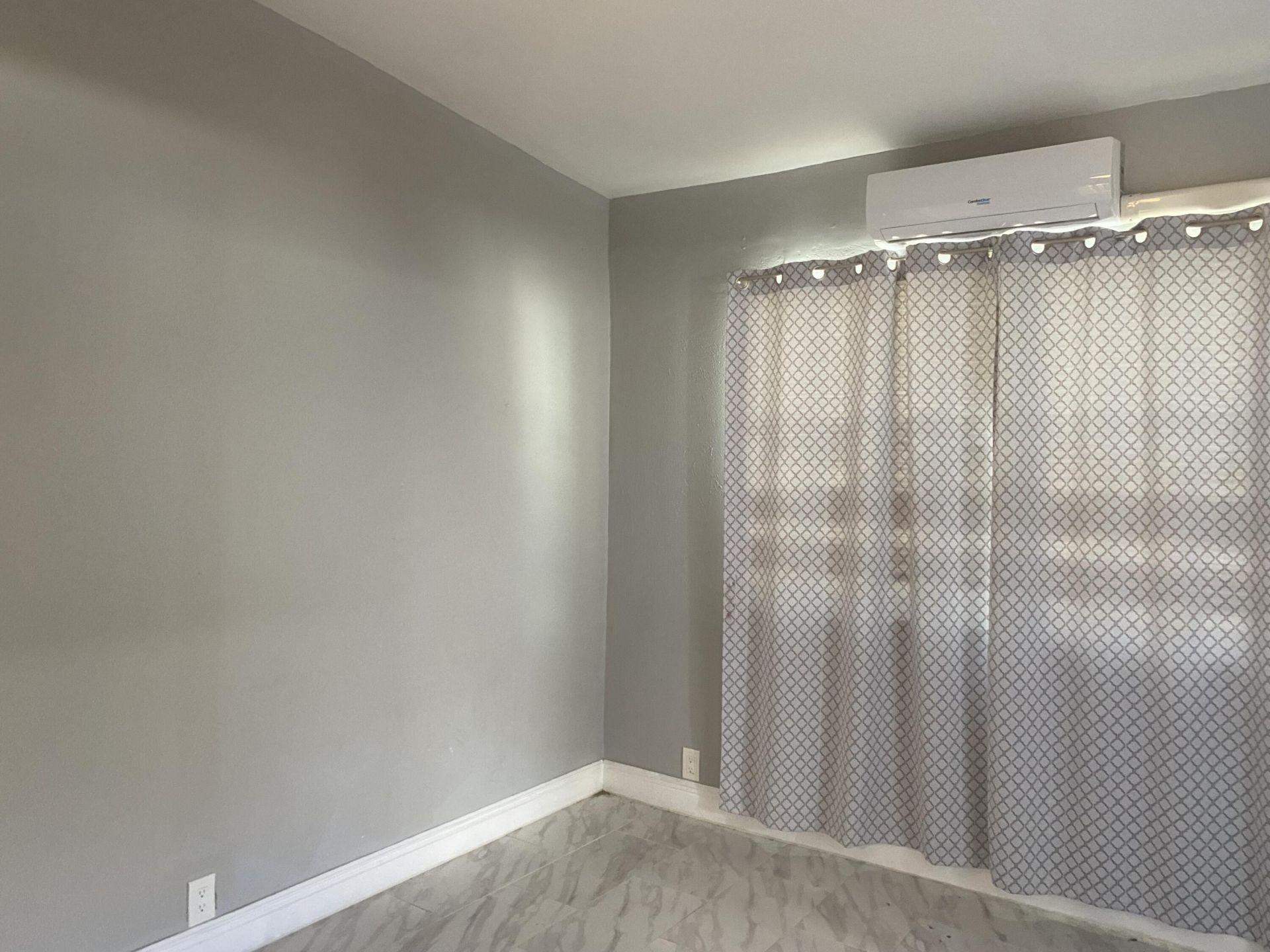 1751 Lauderdale Manor Drive, Fort Lauderdale, FL 33311 Photo