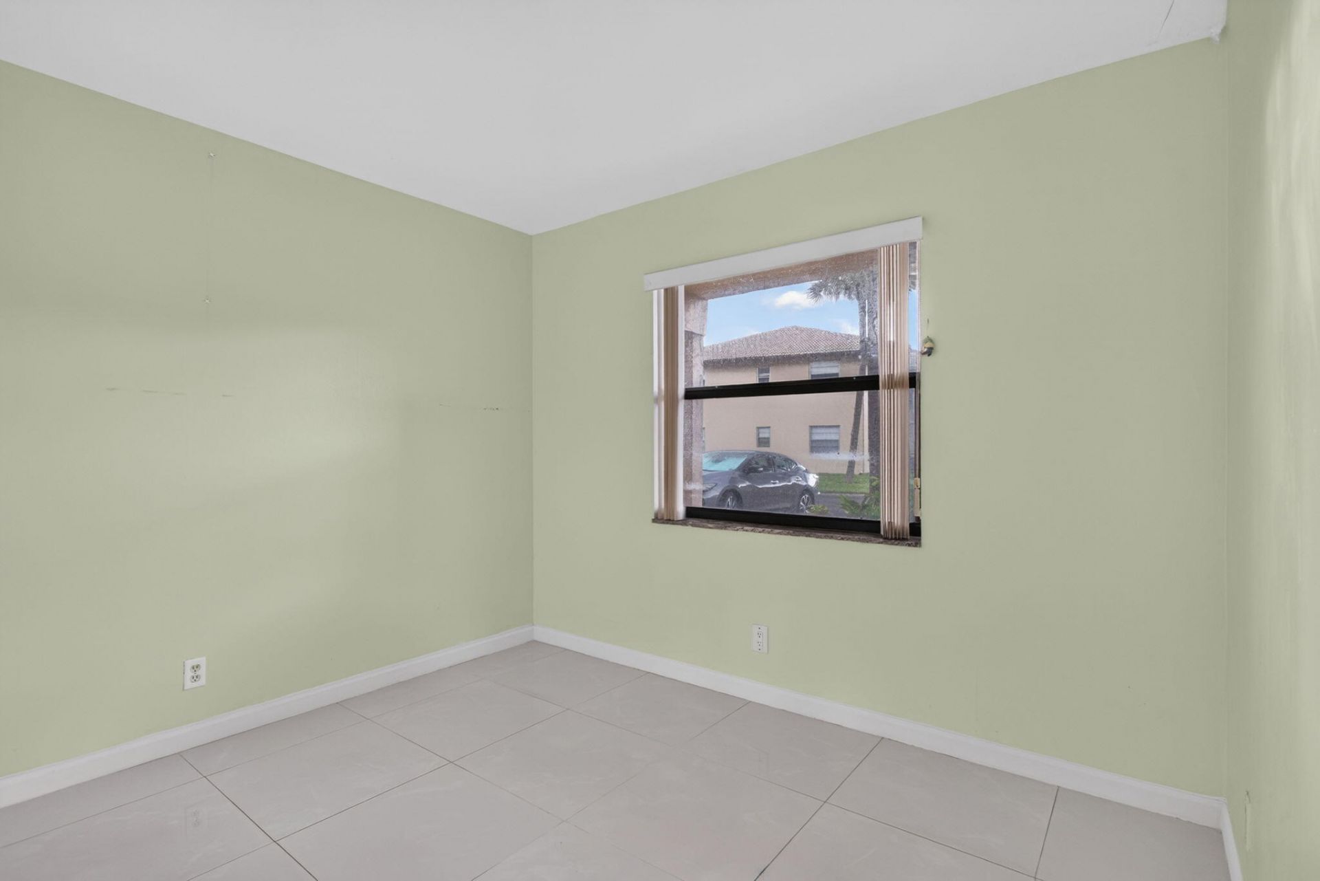 5540 Lakeside Drive, Unit 102, Margate, FL 33063 Photo