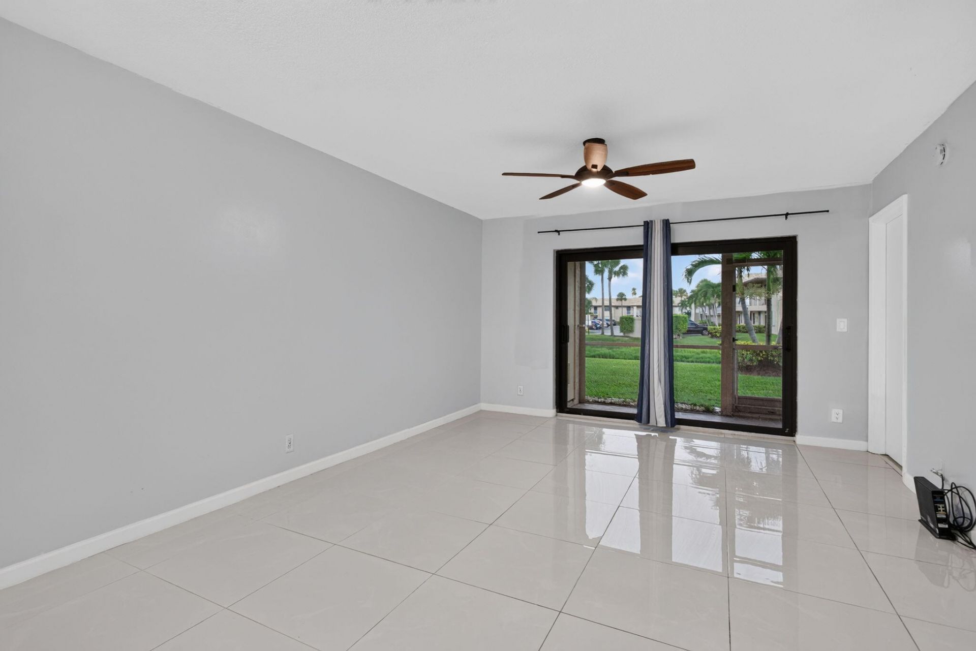 5540 Lakeside Drive, Unit 102, Margate, FL 33063 Photo