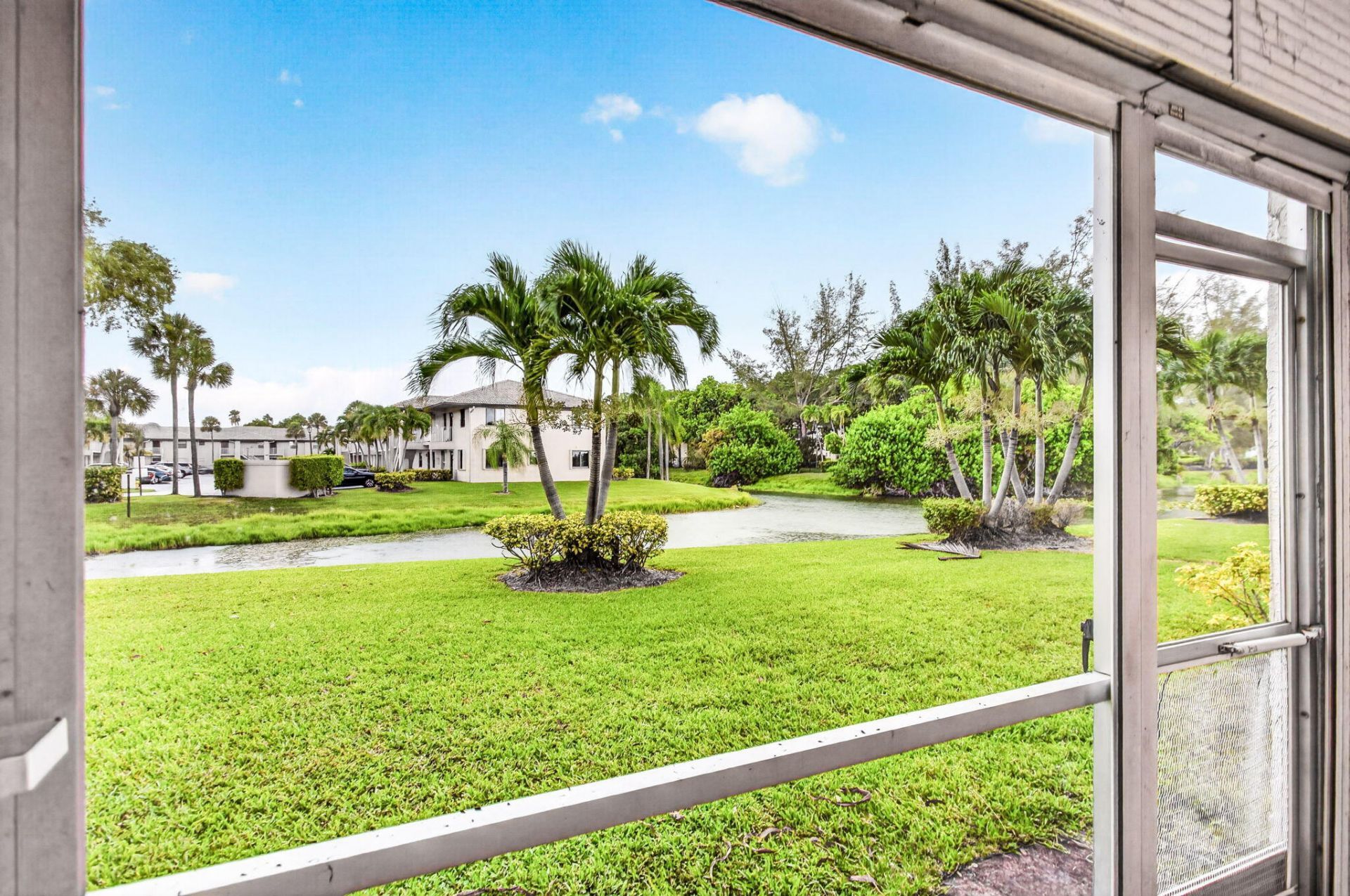 5540 Lakeside Drive, Unit 102, Margate, FL 33063 Photo