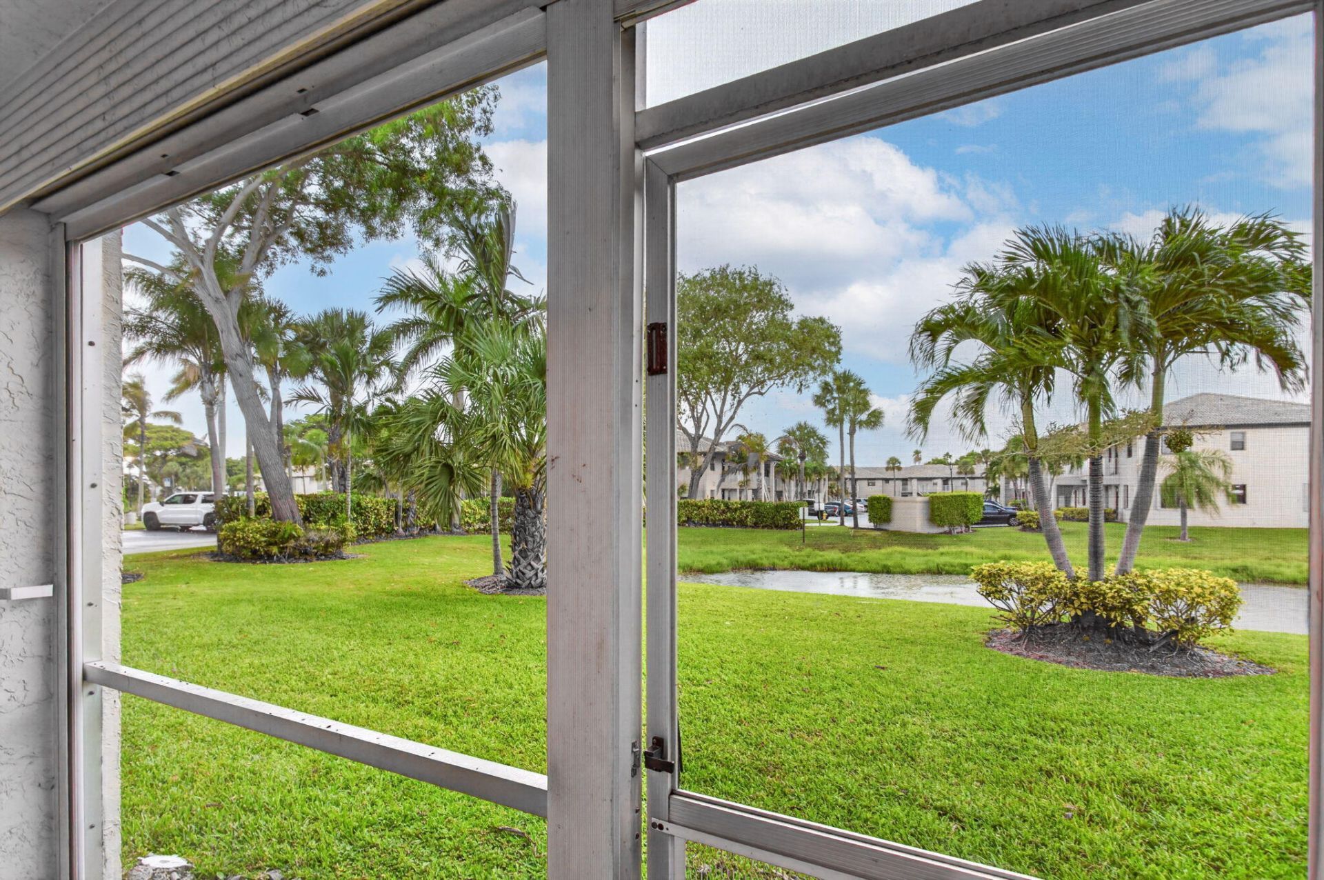5540 Lakeside Drive, Unit 102, Margate, FL 33063 Photo