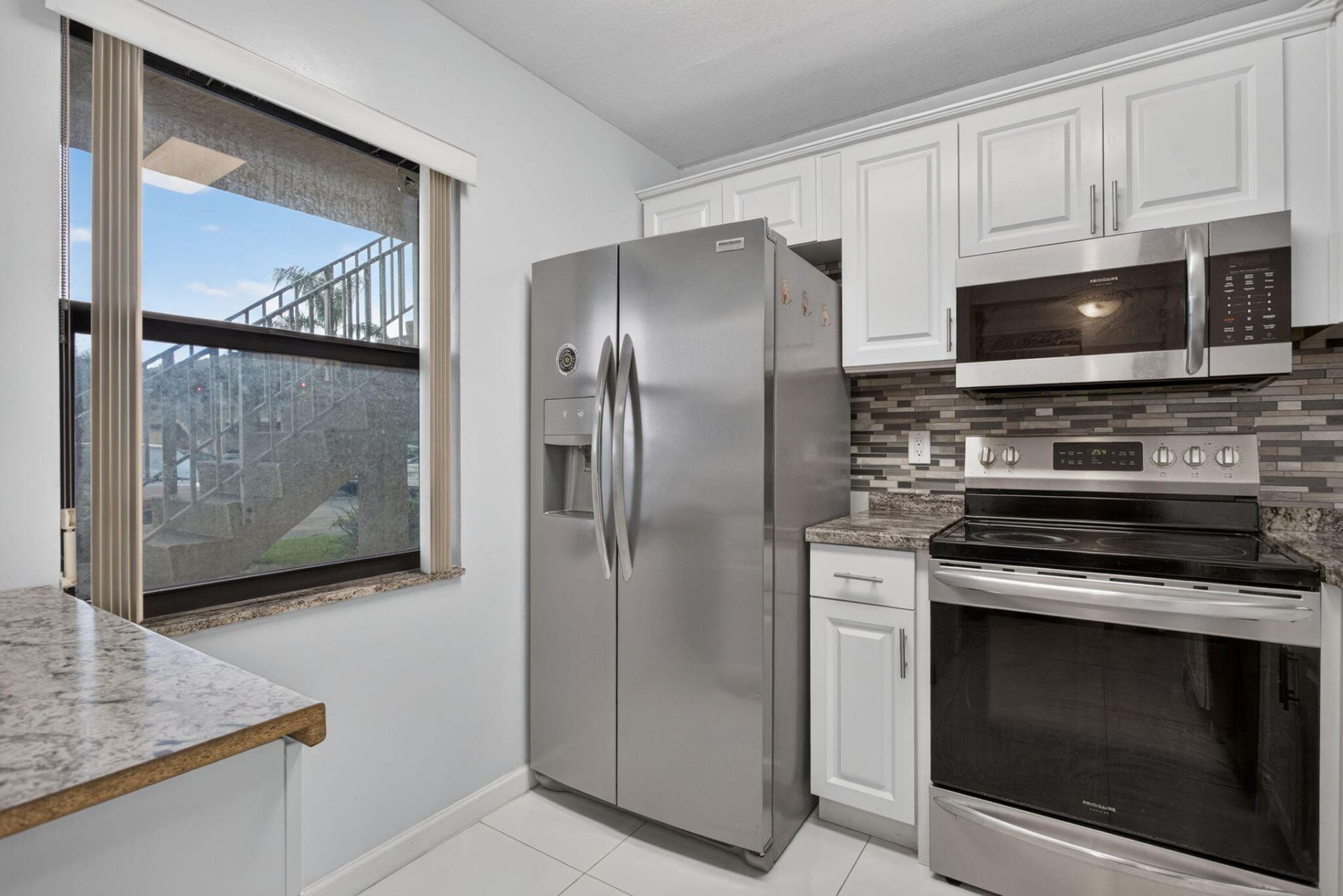 5540 Lakeside Drive, Unit 102, Margate, FL 33063 Photo