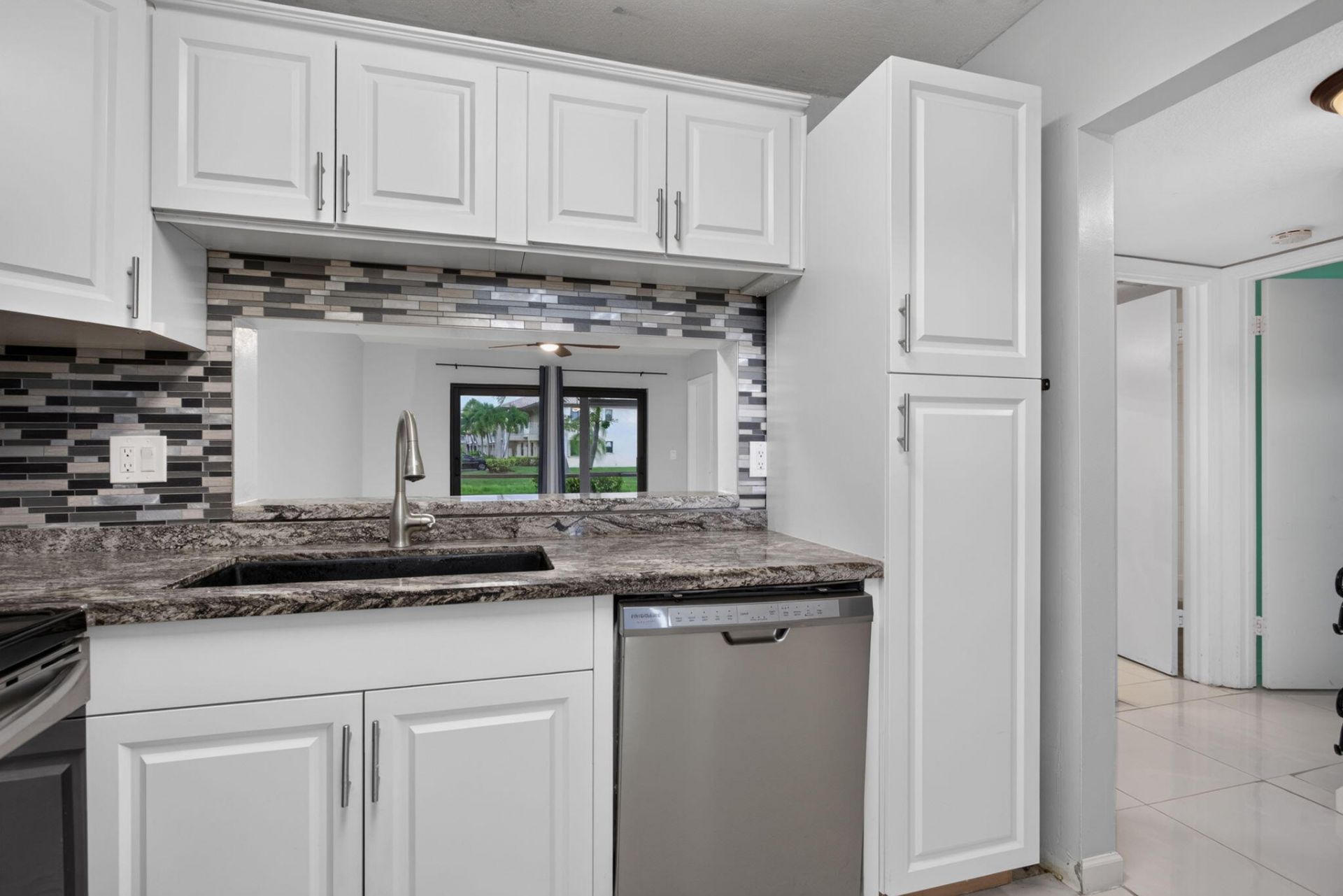 5540 Lakeside Drive, Unit 102, Margate, FL 33063 Photo