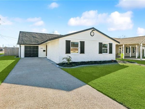 4000 COTTONWOOD Drive , Marrero, LA 70072