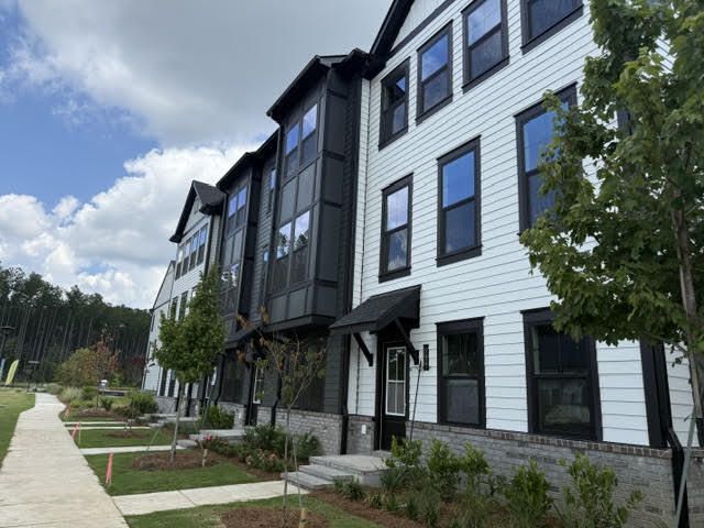 596 Scholar Way Photo 26
