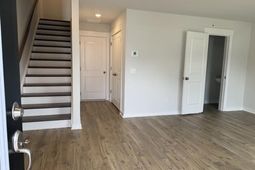 596 Scholar Way photo 4