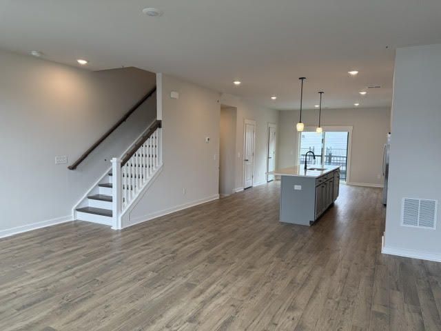 596 Scholar Way Photo 7