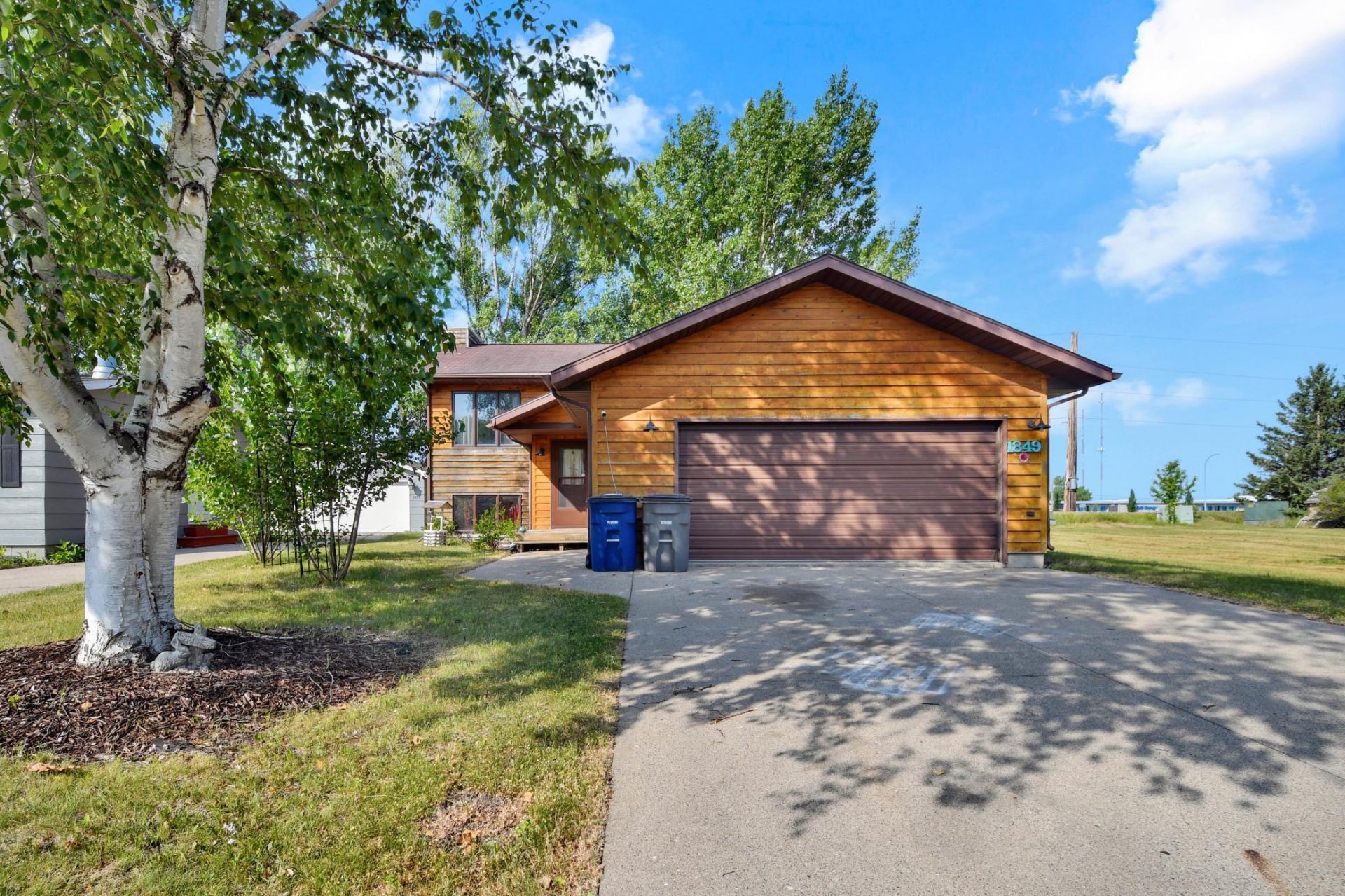 1849 29th Street Circle S, Moorhead, MN 56560 Main Photo