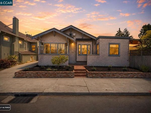 5948 Howell St, Oakland, CA 94609